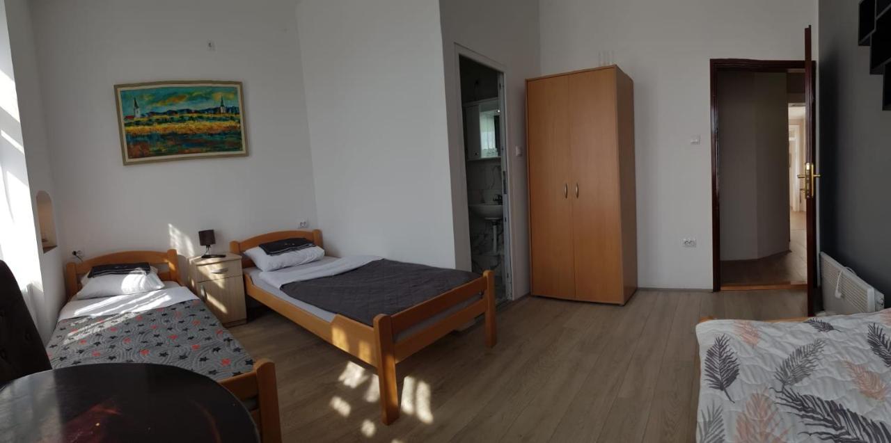 Tabacco Rooms Obrenovac  Dış mekan fotoğraf