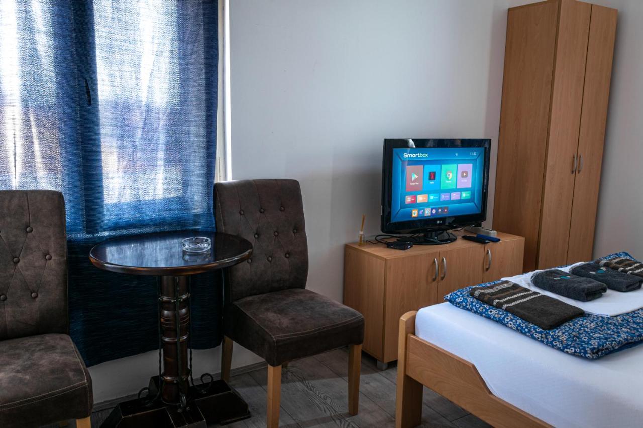 Tabacco Rooms Obrenovac  Dış mekan fotoğraf