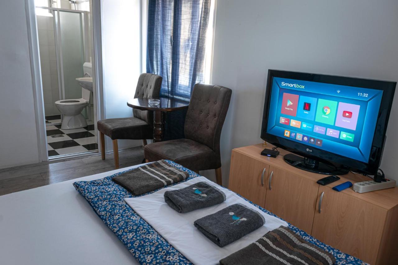 Tabacco Rooms Obrenovac  Dış mekan fotoğraf