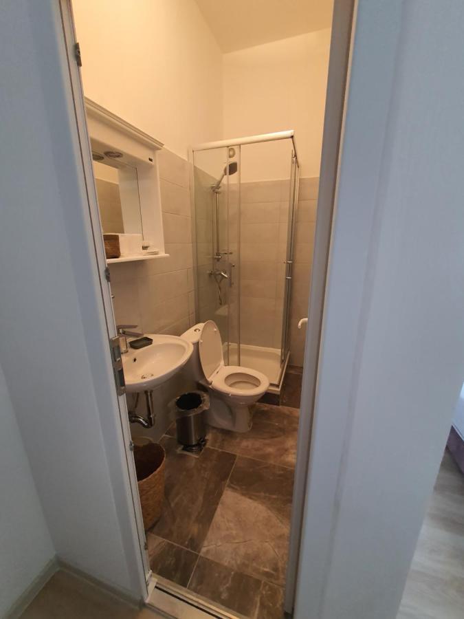 Tabacco Rooms Obrenovac  Dış mekan fotoğraf