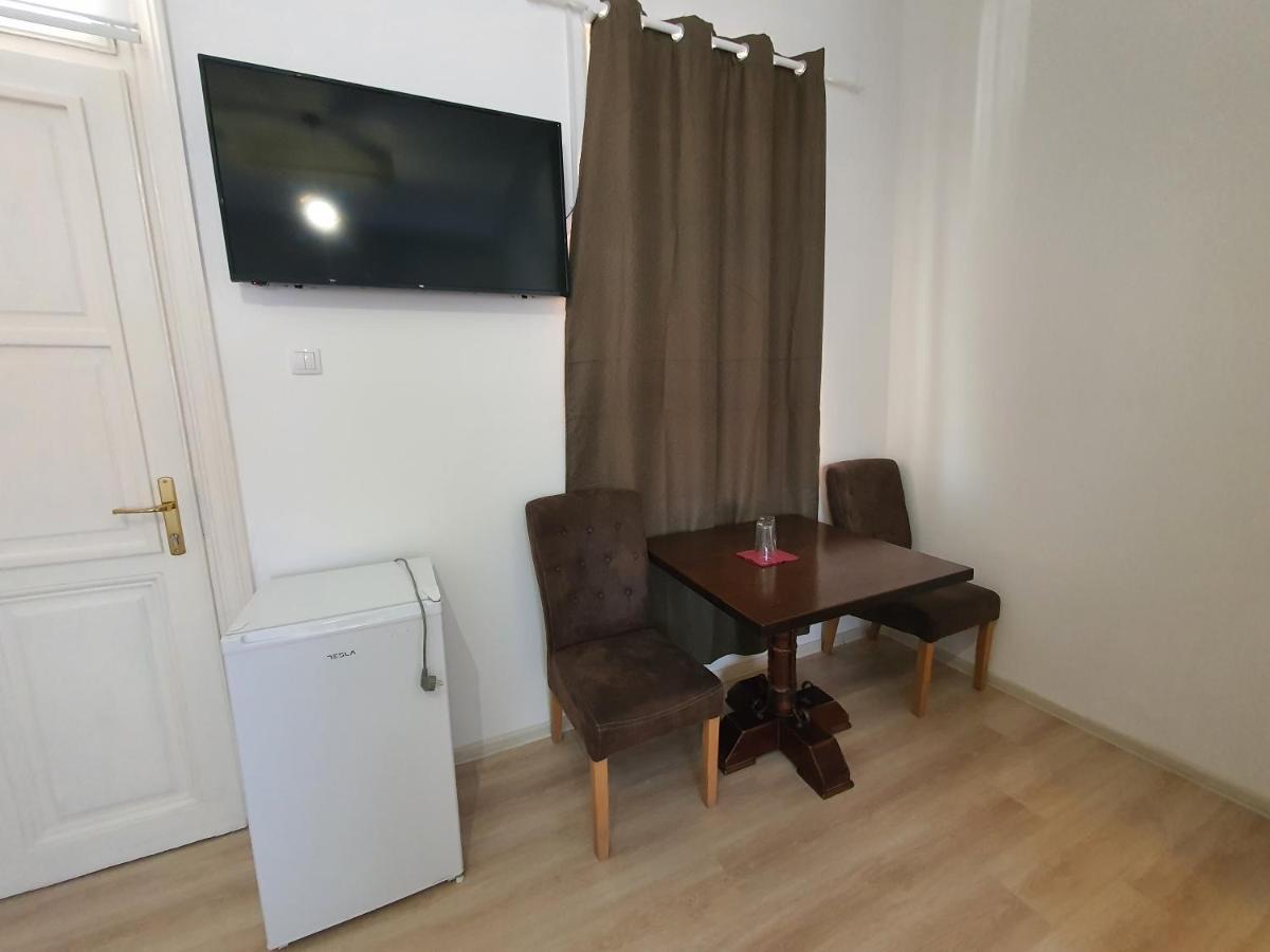 Tabacco Rooms Obrenovac  Dış mekan fotoğraf